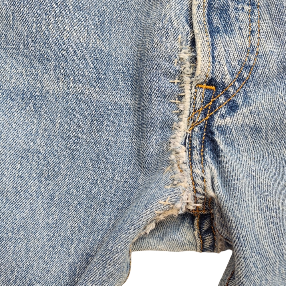 Levi's 501 Light Wash Re Worked Vintage Tapered Jeans Art To Wear Size 34 Mended - Picture 5 of 10